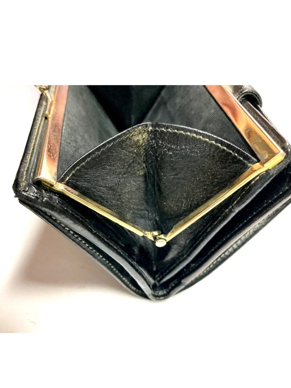 VINTAGE PEQUIN PVC LEATHER BROWN BIFOLD WALLET